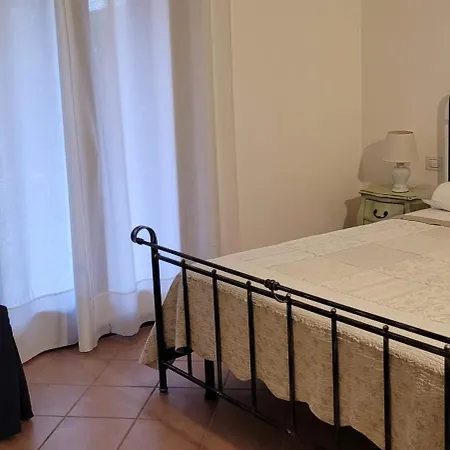 Casa Laura Монте Петросу